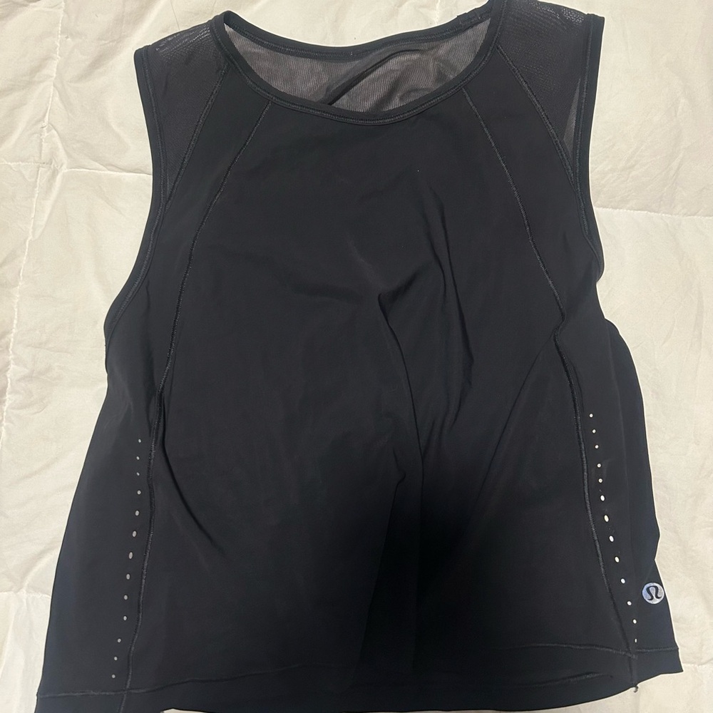 Lululemon sculpted cropped tank top